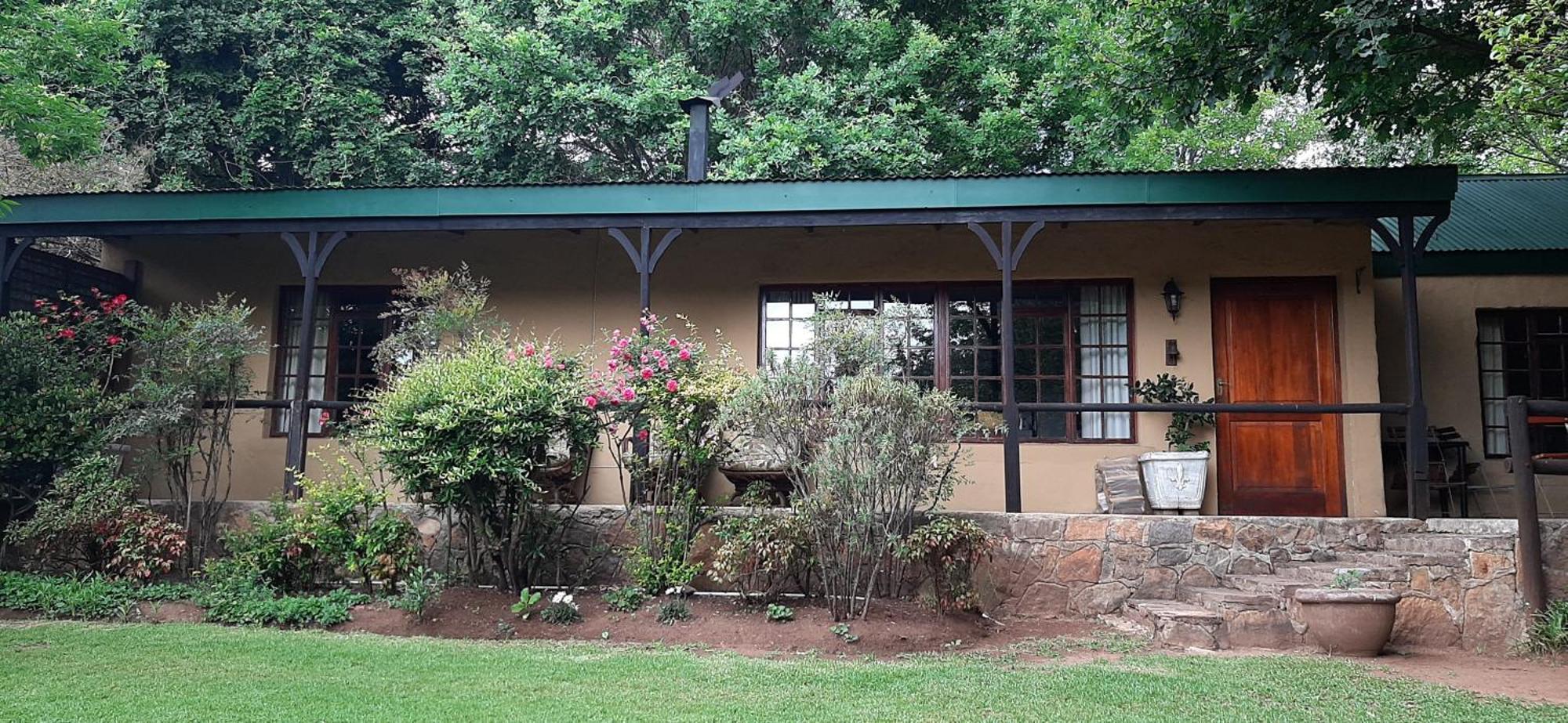 Schaefers' Halt Hotel Dullstroom Exterior photo